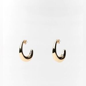 NWT. Zara Golden Tear Droplet-Shaped Textured Metal Earrings.